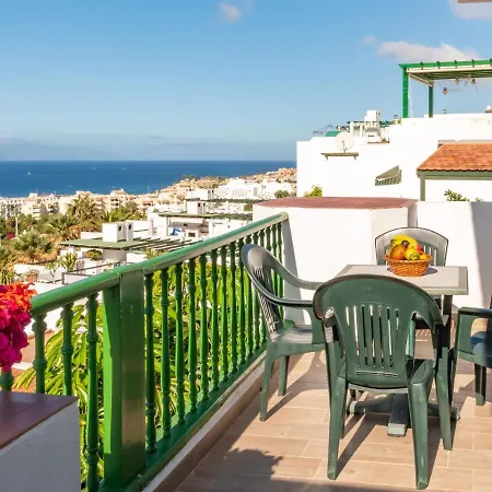 Lush In Santa Cruz De Tenerife * أذيخي
